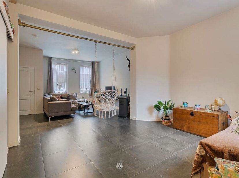 RONSE - Vous cherchez une maison rénovée de 3 chambres à coucher dans le centre de Ronse ?<br />
Alors cette propriété pourrait être pour vous !<br />
