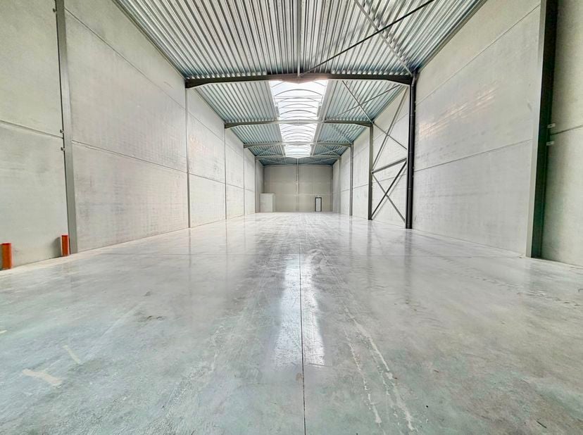 Bien professionnel à vendre
                    à 9900 Eeklo