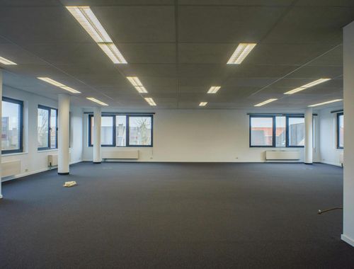                                         Kantoor te koop in Roeselare, € 192.640
