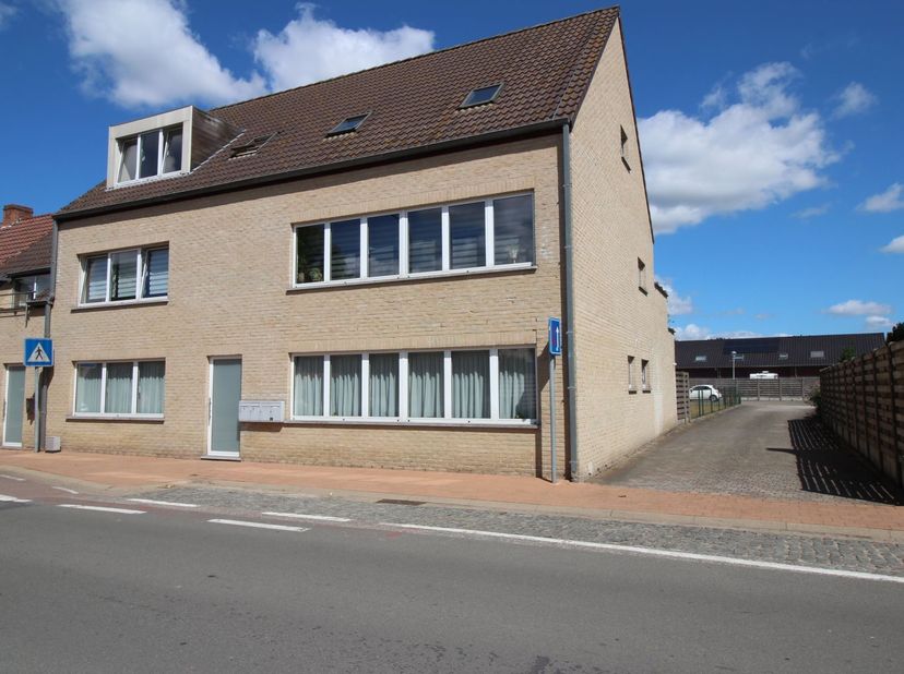 Appartement à louer
                    à 8730 Sint-Joris