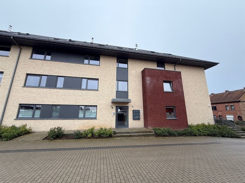 Appartement te koop
                    in 7900 Leuze-en-Hainaut