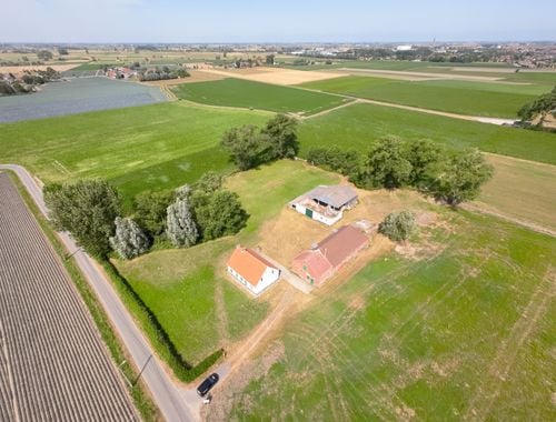                                         Hoeve te koop in Diksmuide, € 499.000
