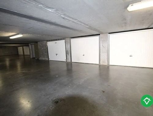                                         Garage te huur in Koekelare, € 85
