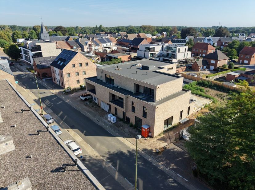 Appartement à vendre à Heldenplein 33 boîte 1.1,
                    3945 Oostham