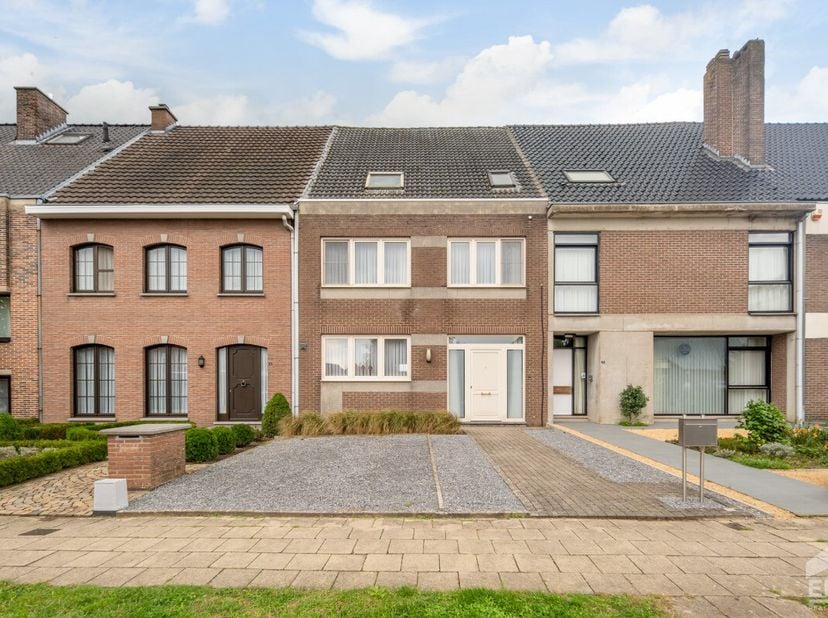 Maison à vendre à Nicolaas Cleynaertslaan 6,
                    3500 Hasselt