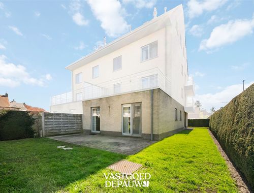                                         Gelijkvloers app. te huur in Oostkamp, € 925
