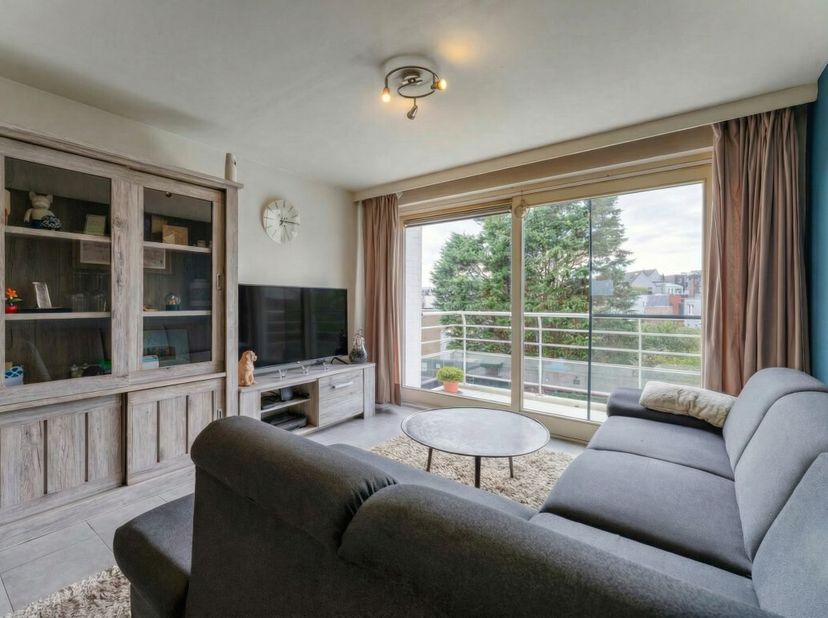 In het hart van Blankenberge, op een steenworp van het station en de zee, ligt dit gezellige appartement in de residentie Seagarden Village. Je komt b