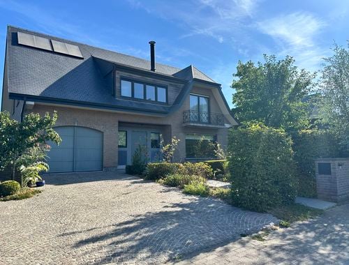                                         Villa te koop in Merelbeke, € 780.000
