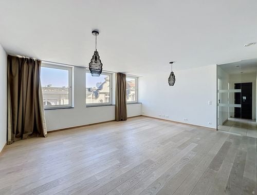                                         Appartement à louer à Bruxelles, € 1.600
