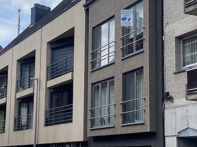 Appartement à louer
                    à 9220 Hamme