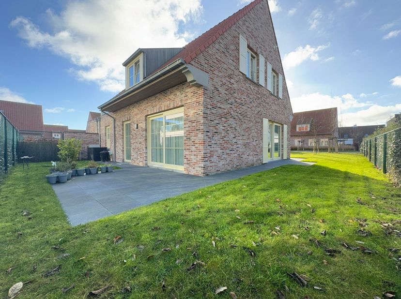 Maison à louer
                    à 8620 Nieuwpoort