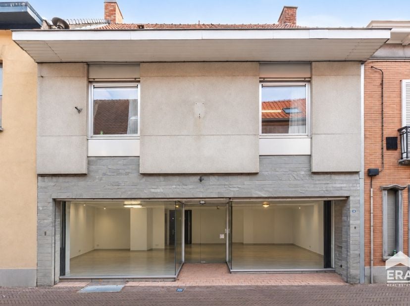 Huis te koop in Marktstraat 10,
                    8760 Meulebeke