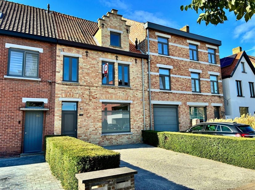 Huis te huur in Kortrijksestraat  158,
                    8020 Oostkamp
