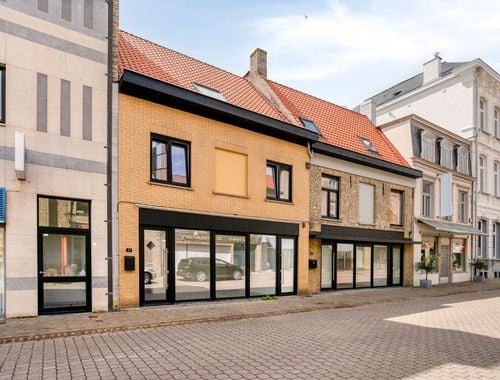                                         Woning te koop in Veurne, € 465.000
