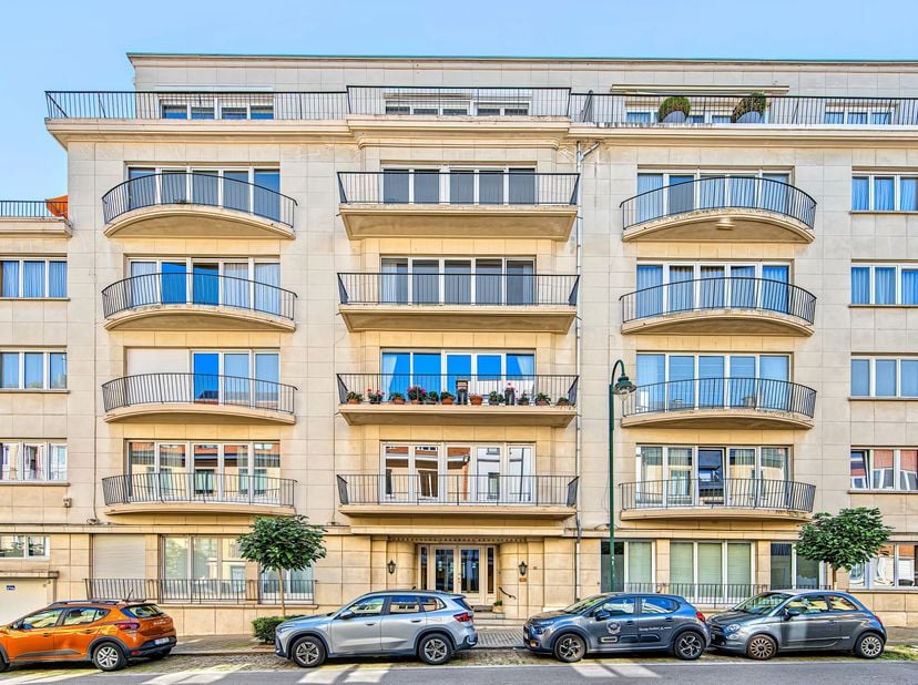 Appartement à vendre à AVENUE BEL AIR 32,
                    1180 Uccle