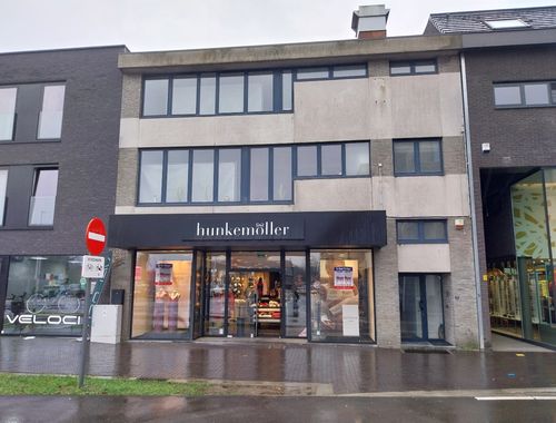                                         Bureaux à louer à Houthalen, € 2.300
