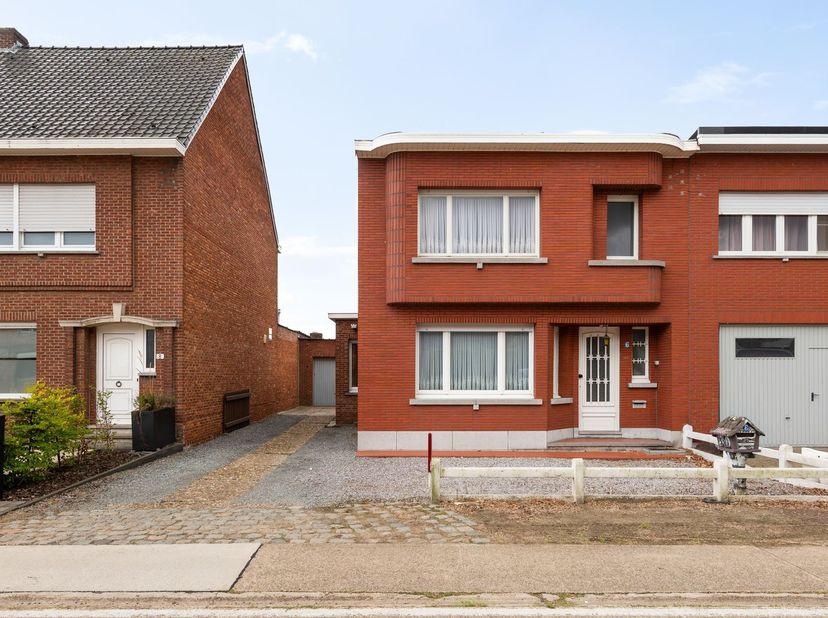 Huis te koop in Bevel-Dorp 6,
                    2560 Nijlen