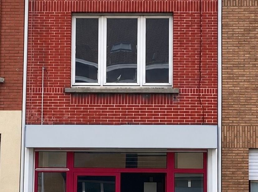 Huis te koop in Brugsesteenweg 85,
                    8500 Kortrijk