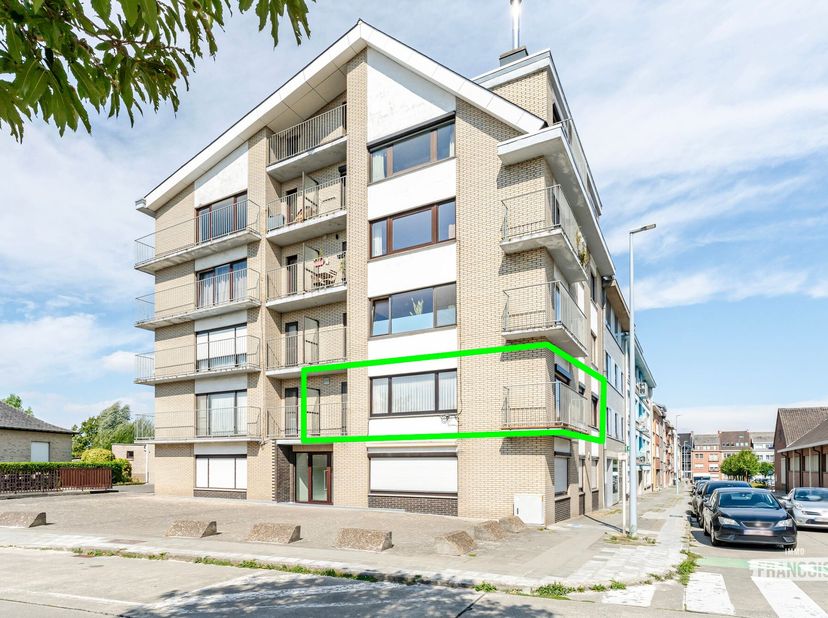 À distance de marche du centre animé de Zottegem, dans la Kastanjelaan, dans la résidence Â Iris Â, se trouve cet appartement clé en main de 2 chambre