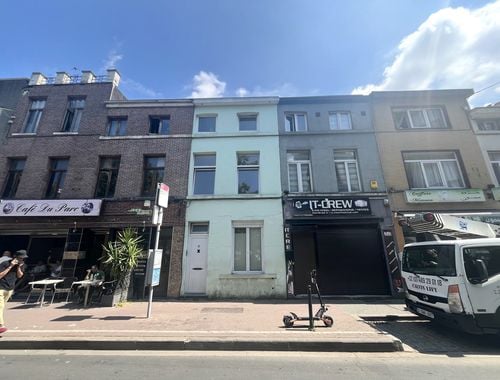                                         Woning te koop in Sint-Jans-Molenbeek, € 255.000
