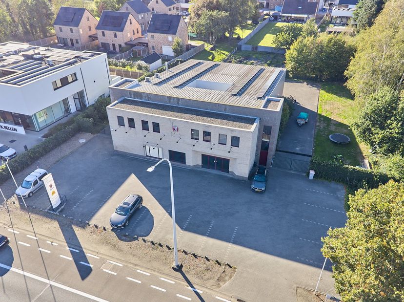 Bien professionnel à vendre à Rijksweg 732,
                    3650 Dilsen