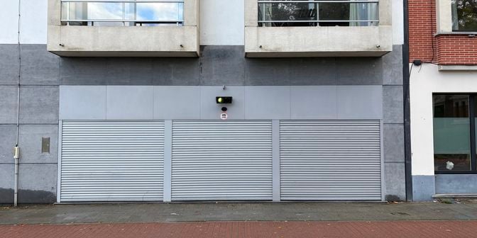 Garage te koop in Coupure Links 707, 9000 Gent