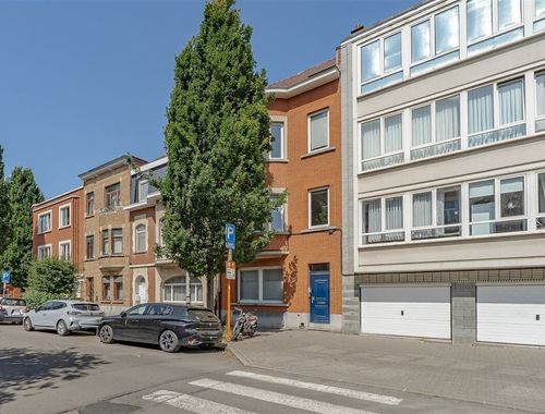                                         Immeuble d’appartements à vendre à Etterbeek, € 650.000
