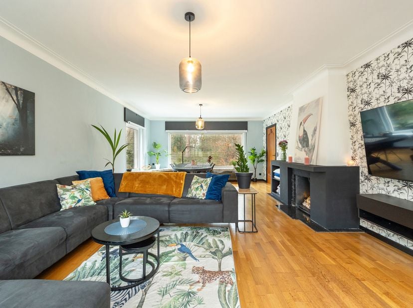 Gezellige gezinswoning in het centrum van Dessel<br />
Deze charmante en goed onderhouden woning is ideaal gelegen in het centrum van Dessel, op wande