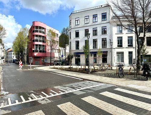                                         Handelsgelijkvloers te koop in Antwerpen, € 325.000
