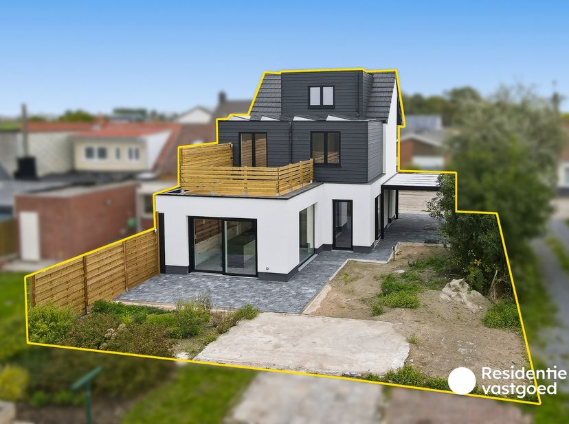 Huis te koop in Papegaaistraat 43,
                    8432 Leffinge