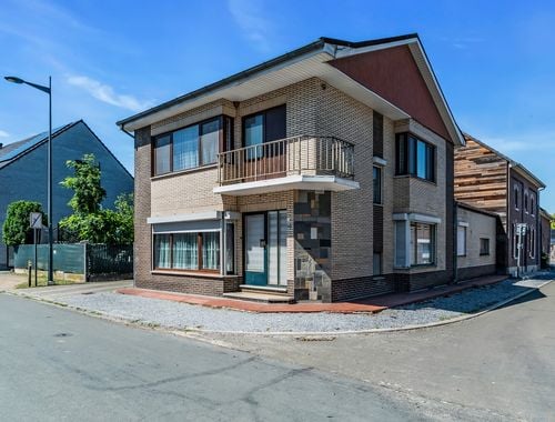                                         Woning te koop in Vucht, € 439.000
