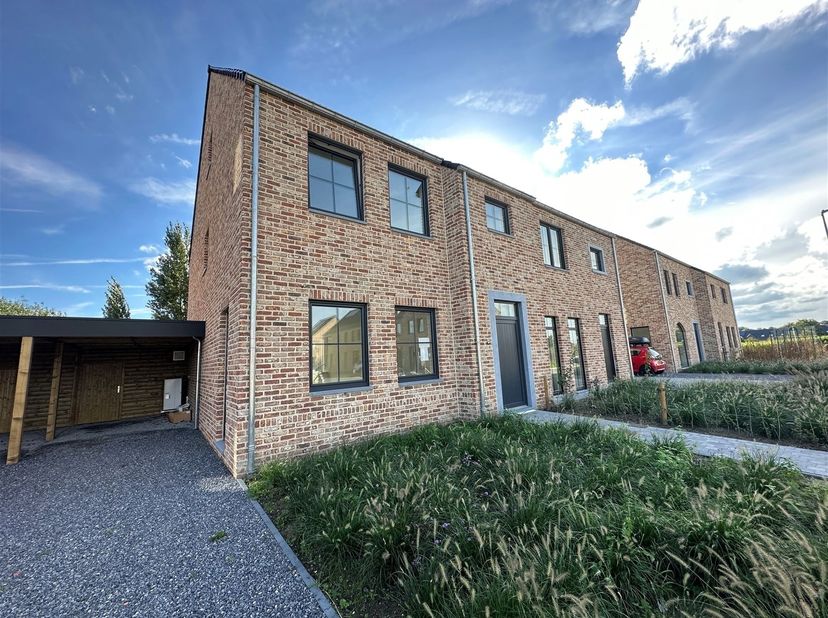 LANDELIJKE BIJNA ENERGIE NEUTRALE NIEUWBOUWWONING IN KINROOI (KESSENICH)<br />
<br />
Gelieve GEEN telefonische contact op te nemen voor deze woning