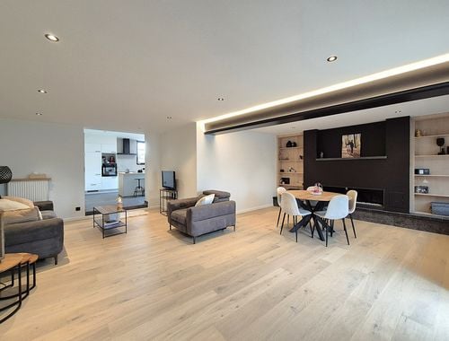                                         Maison à vendre à Nederbrakel, € 379.000
