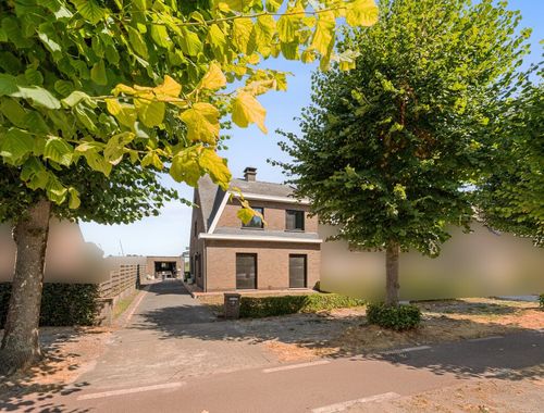                                         Woning te koop in Eeklo, € 485.000
