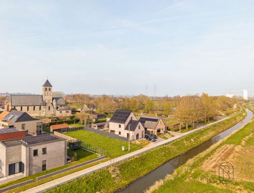                                         Bouwgrond te koop in Waarmaarde, € 159.500
