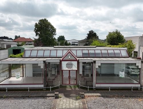                                         Handelszaak te huur in Ichtegem, € 2.250
