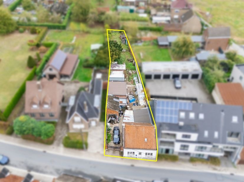Huis te koop in Bredestraat 42,
                    9340 Wanzele