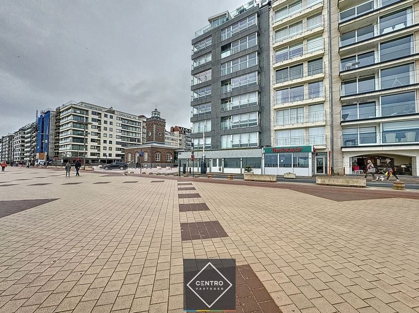 Bien professionnel à louer
                    à 8300 Knokke