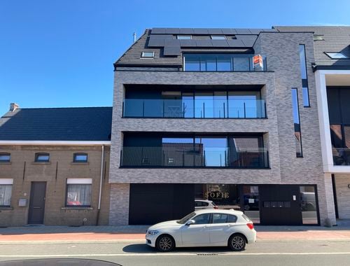                                         Penthouse te huur in Oordegem, € 895
