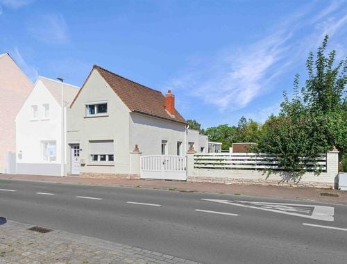                                         Maison jumelée à vendre à Le Bizet, € 189.900

