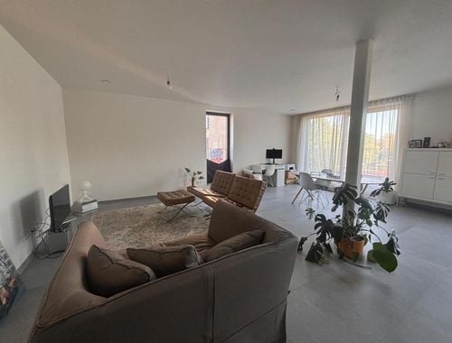                                         Appartement à louer à Aalst, € 1.235
