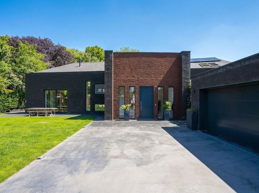 Huis te koop in ,
                    7730 Leers-Nord