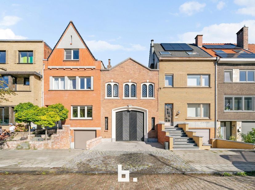 Huis te koop in Goedendaglaan 129,
                    8500 Kortrijk