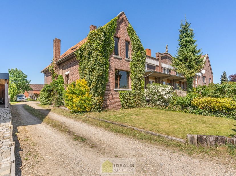 Maison à vendre
                    à 3960 Bree