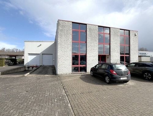                                         Bedrijfsgebouw te huur in Olen, € 7.250
