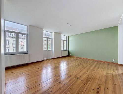                                         Appartement à louer à Bruxelles, € 990

