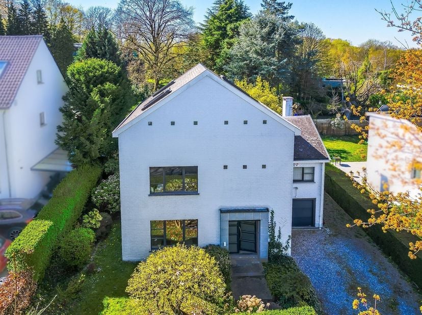 Maison à vendre à ,
                    1180 Uccle