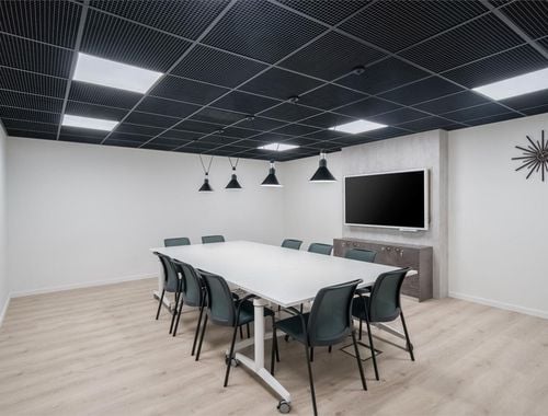                                         Immeuble de bureaux à louer à Hasselt, € 978
