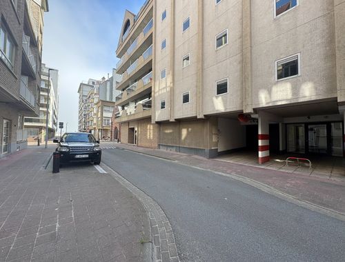                                         Garagebox te koop in Heist-aan-Zee, € 130.000
