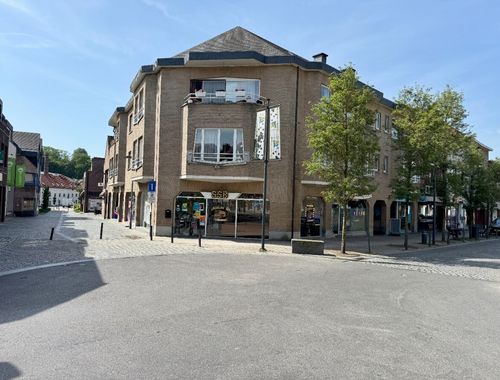                                         Appartement à louer à Overijse, € 950
